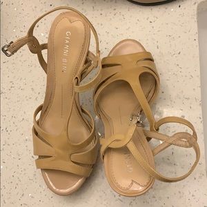GIANNI BINI size 8 HEELS